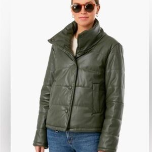Pomander Place Dark Green Women's Puffer Jacket